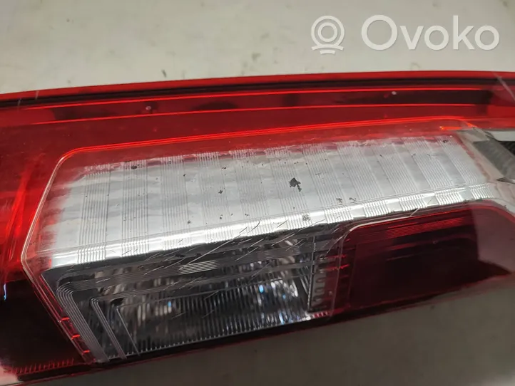 Opel Movano B Rear/tail lights 