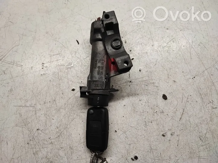 Volkswagen Multivan T5 Ignition lock 4B0905851C