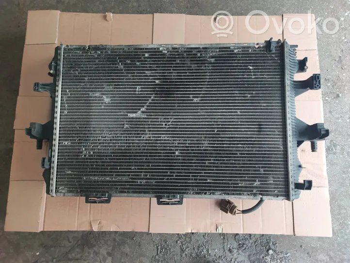 Volkswagen Transporter - Caravelle T5 Radiateur de refroidissement 7H0121253G