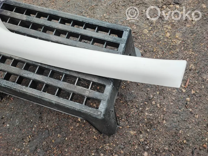 Opel Vivaro (A) pillar trim 769125758R