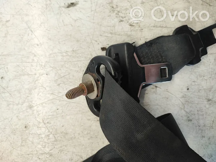 Opel Vivaro Middle seatbelt (rear) 