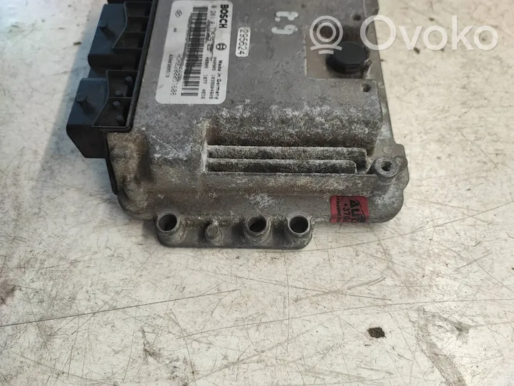 Renault Trafic II (X83) Calculateur moteur ECU 8200389519