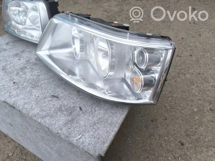 Volkswagen Multivan T5 Lampa przednia 