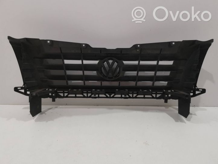 Volkswagen Crafter Grille calandre supérieure de pare-chocs avant 2E0853653