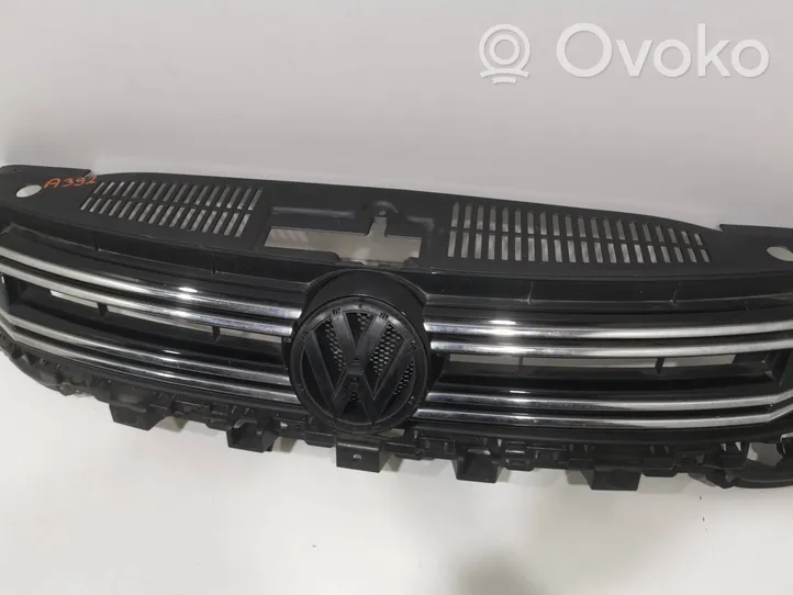 Volkswagen Tiguan Etupuskurin ylempi jäähdytinsäleikkö 5n0853653e