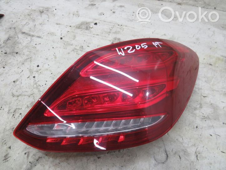 Mercedes-Benz C AMG W205 Lampa tylna A2059061457