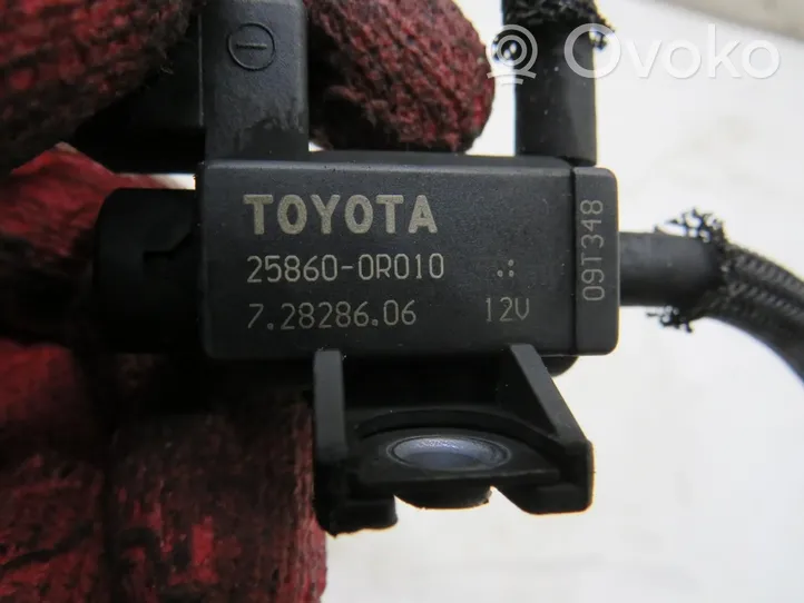 Toyota RAV 4 (XA30) Solenoidinis vožtuvas 25860-0R010