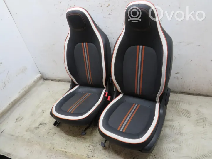 Renault Twingo III Set sedili 