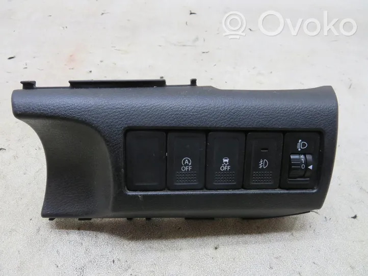 Suzuki Vitara (LY) Otros interruptores/perillas/selectores 