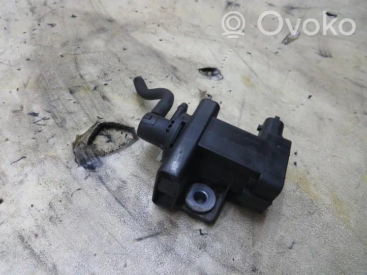 Opel Zafira C Valve vacuum 55576356