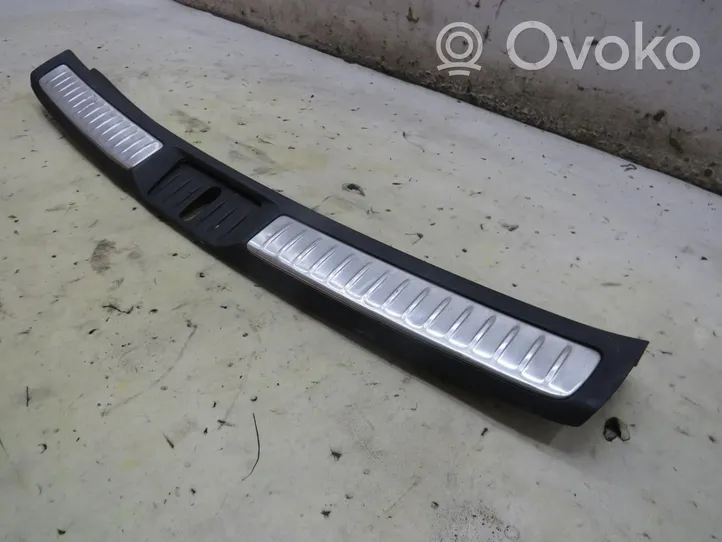 Toyota Avensis T270 Trunk/boot sill cover protection 58387-05110