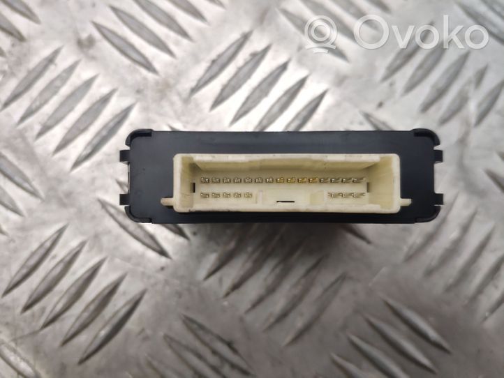 Toyota Prius (XW30) Module d'éclairage LCM 8996047060