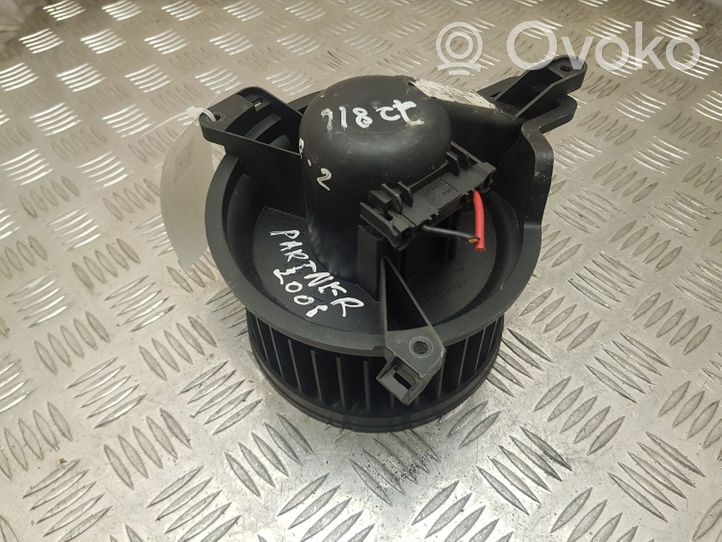 Peugeot Partner Soplador/ventilador calefacción 031117E