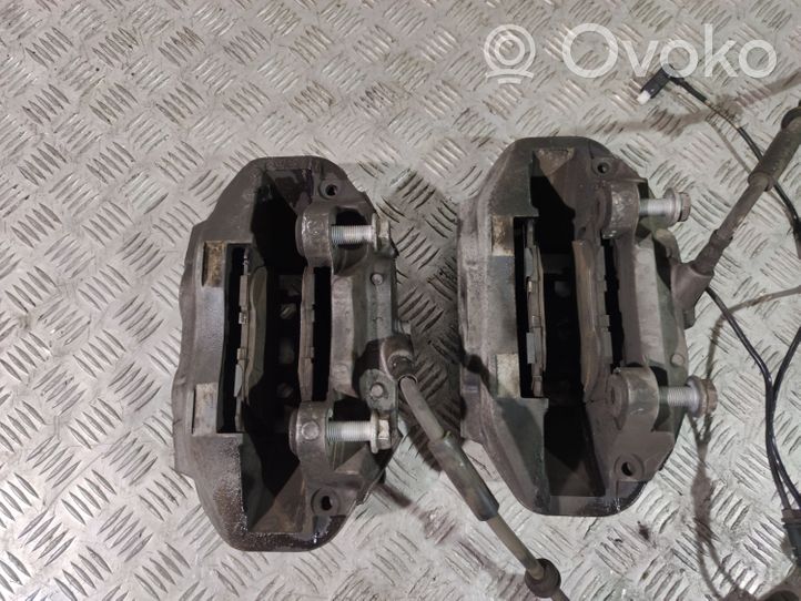 Mercedes-Benz CLS C257 Front brake caliper 