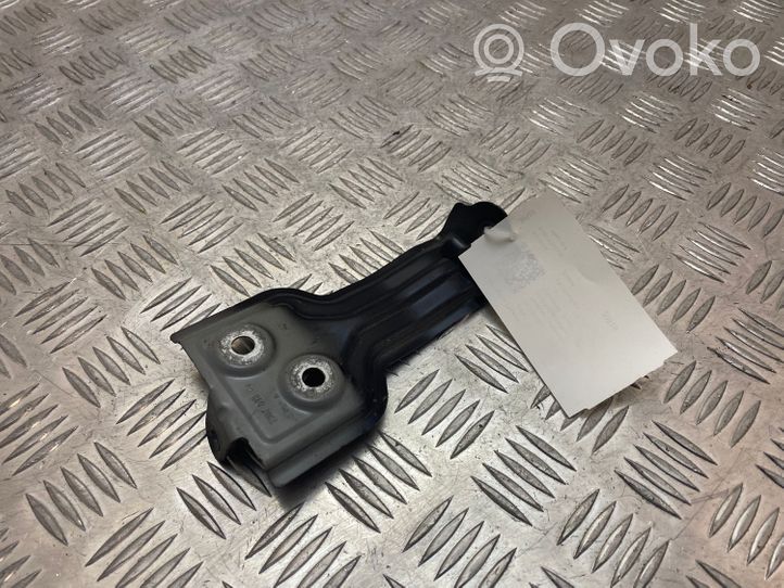 BMW X4 G02 Soporte de montaje del guardabarros 7397516