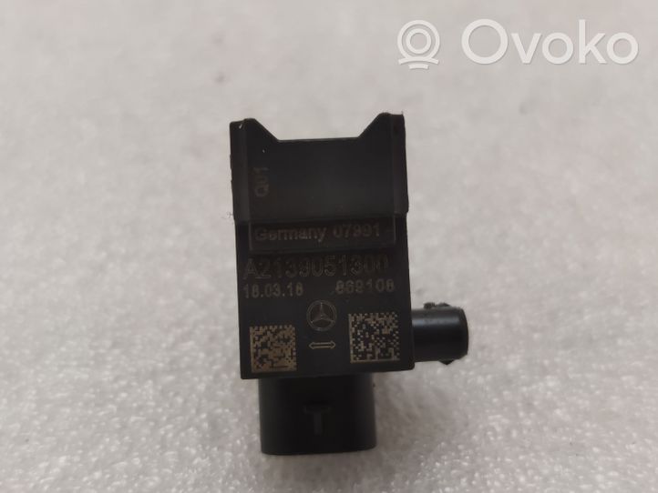 Mercedes-Benz E W238 Airbagsensor Crashsensor Drucksensor A2139051300