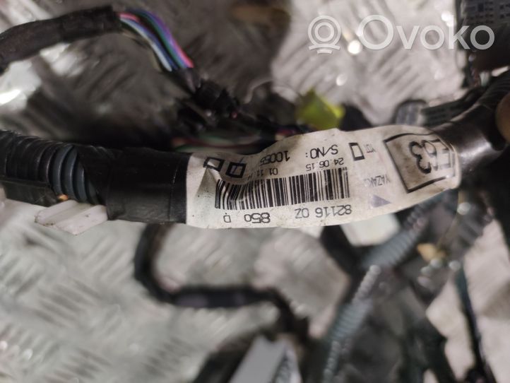 Toyota Auris E180 Cableado de instalación del motor 821160Z850D