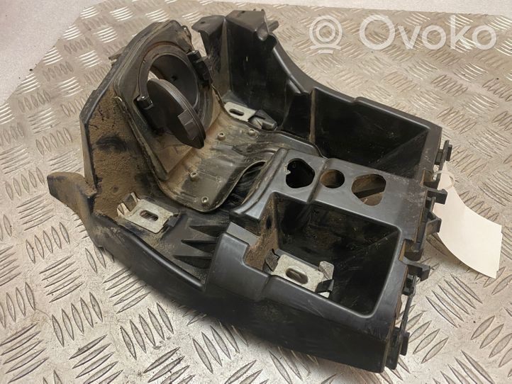 Mercedes-Benz GLE AMG (W166 - C292) Soporte de montaje del parachoques trasero A1668803903