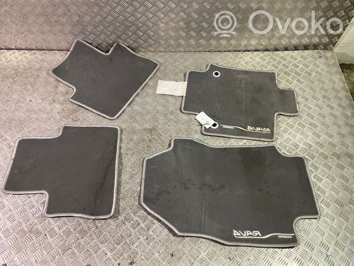 Toyota RAV 4 (XA50) Kit tapis de sol auto 