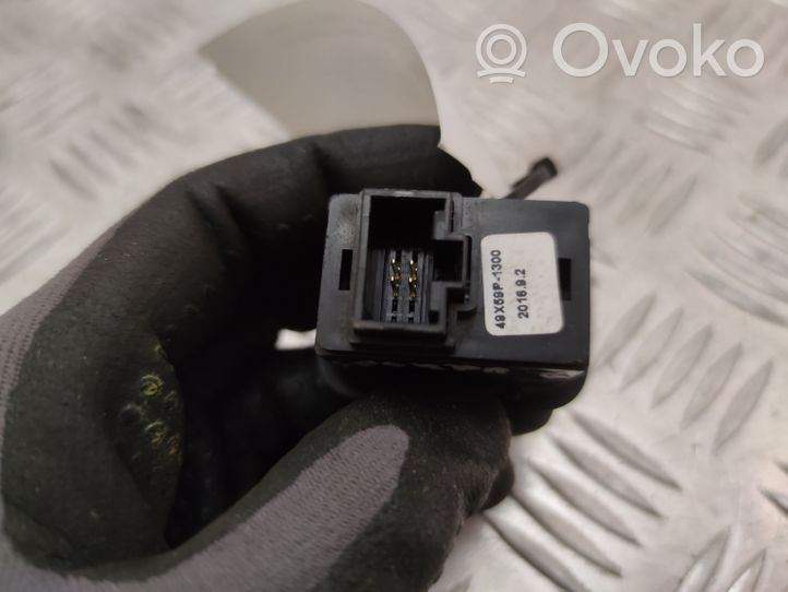 KIA Sportage Interrupteur d'ouverture de coffre 49X59P1300