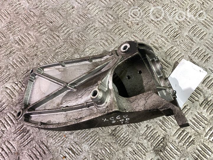 Volvo XC60 Staffa/supporto di montaggio della marmitta 31370633