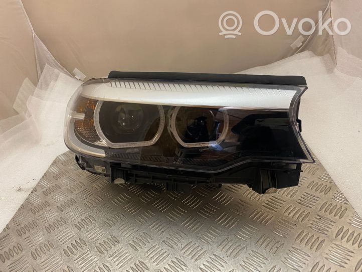 BMW 5 G30 G31 Lampa przednia 7214954