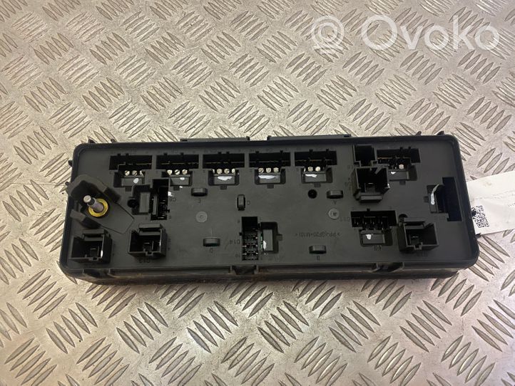 Land Rover Discovery 5 Module de fusibles JPLA14N030AB