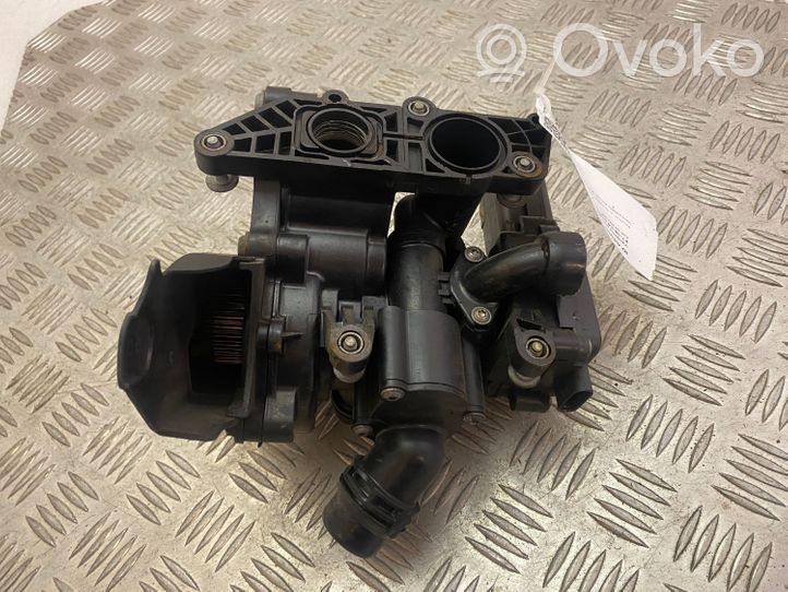 Audi Q5 SQ5 Vesipumppu 06L121111M