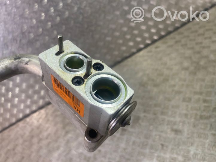 Volvo XC90 Трубка (трубки)/ шланг (шланги) кондиционера воздуха 31404338