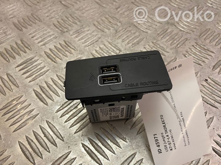 Volvo XC90 Gniazdo / Złącze USB 31407038