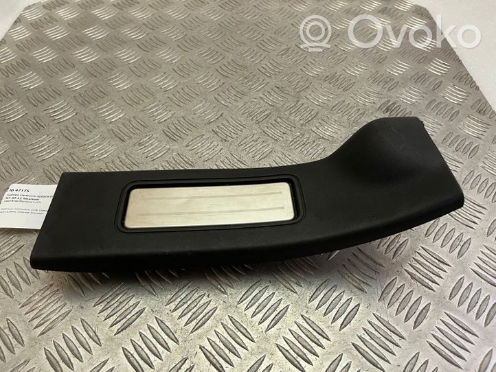 Land Rover Discovery 5 Garniture de marche-pieds arrière HY3213245BB8