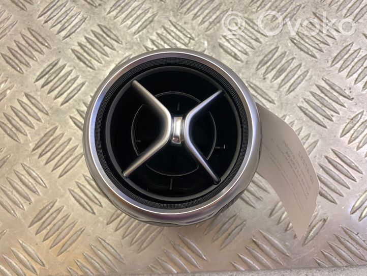 Mercedes-Benz GLA W156 Kojelaudan sivutuuletussuuttimen kehys A1568300100