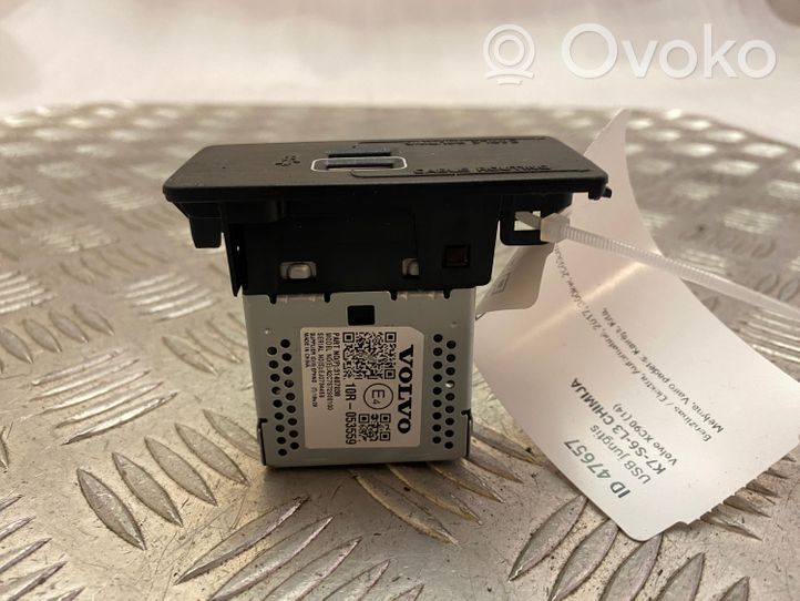 Volvo XC90 Gniazdo / Złącze USB 31407038