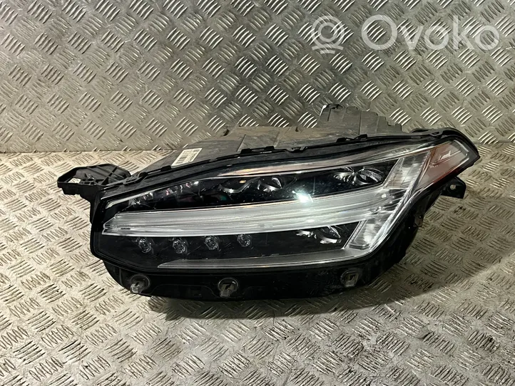 Volvo XC90 Phare frontale 31656996