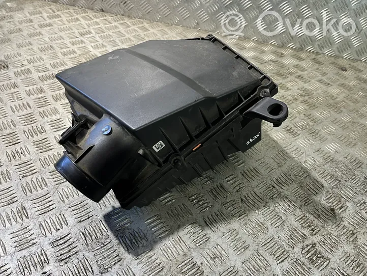 Volvo XC90 Коробка воздушного фильтра 31474862