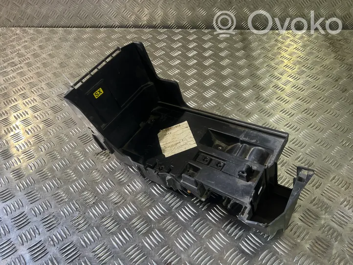 Opel Meriva B Boîte de batterie 24413805