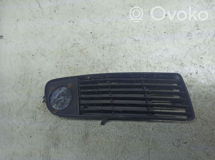 Audi A6 S6 C5 4B Grille antibrouillard avant 4B0807682H