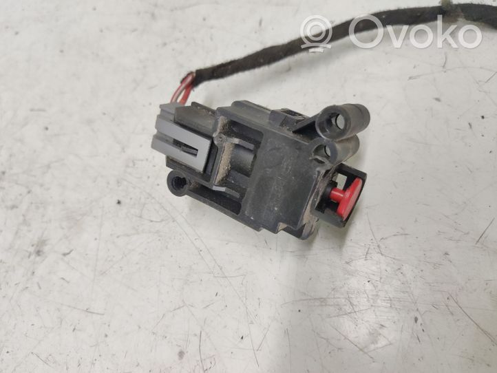 Ford Galaxy Crashsensor Notausschalter Kraftstoff XS7T9341AA