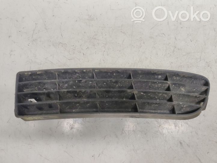 Audi A6 S6 C4 4A Mascherina/griglia fendinebbia anteriore 