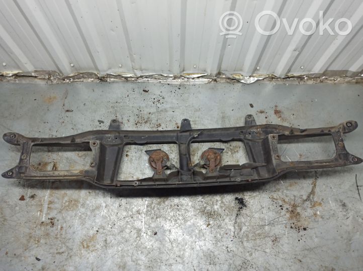 Volvo S70  V70  V70 XC Staffa del pannello di supporto del radiatore parte superiore 