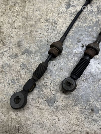 Opel Vivaro Gear shift cable linkage 