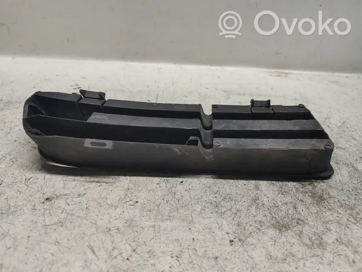 Volkswagen Golf IV Front fog light trim/grill 