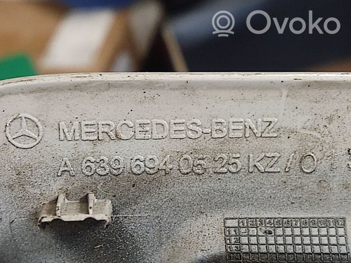 Mercedes-Benz Vito Viano W639 Rivestimento della parte inferiore del paraurti posteriore A6396940525