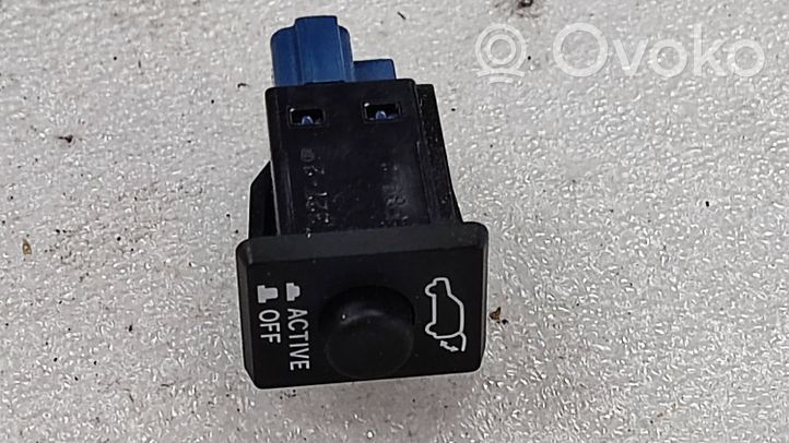 Mitsubishi Outlander Tailgate/trunk/boot open switch 