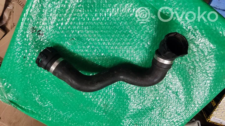 BMW 5 F10 F11 Coolant pipe/hose 7640917