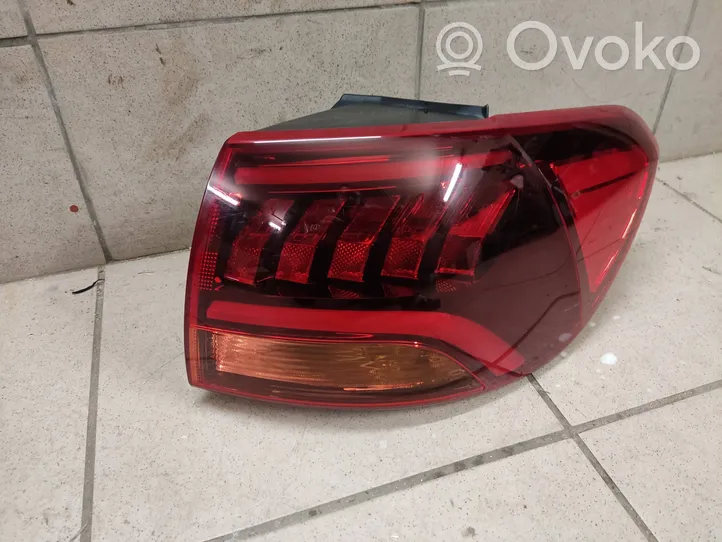 KIA Sorento Rear/tail lights 92402C5600