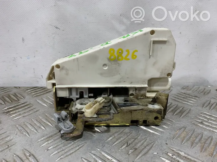 Ford Ka Priekšpusē slēdzene 93BG220A20BA