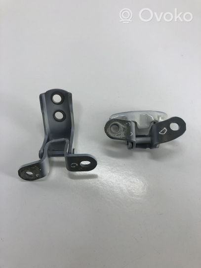 Toyota RAV 4 (XA40) Set di cerniere portiera anteriore 