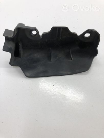 Citroen DS5 Rivestimento della modanatura della chiusura del vano motore/cofano 9675352880