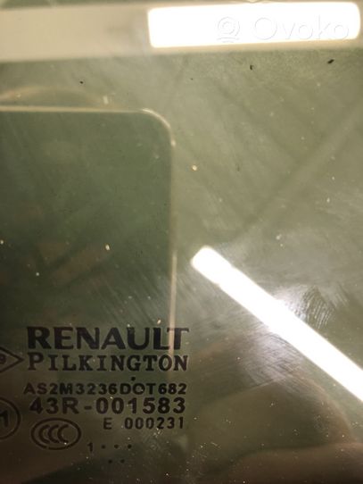 Renault Laguna III Szyba karoseryjna tylna 833010005R